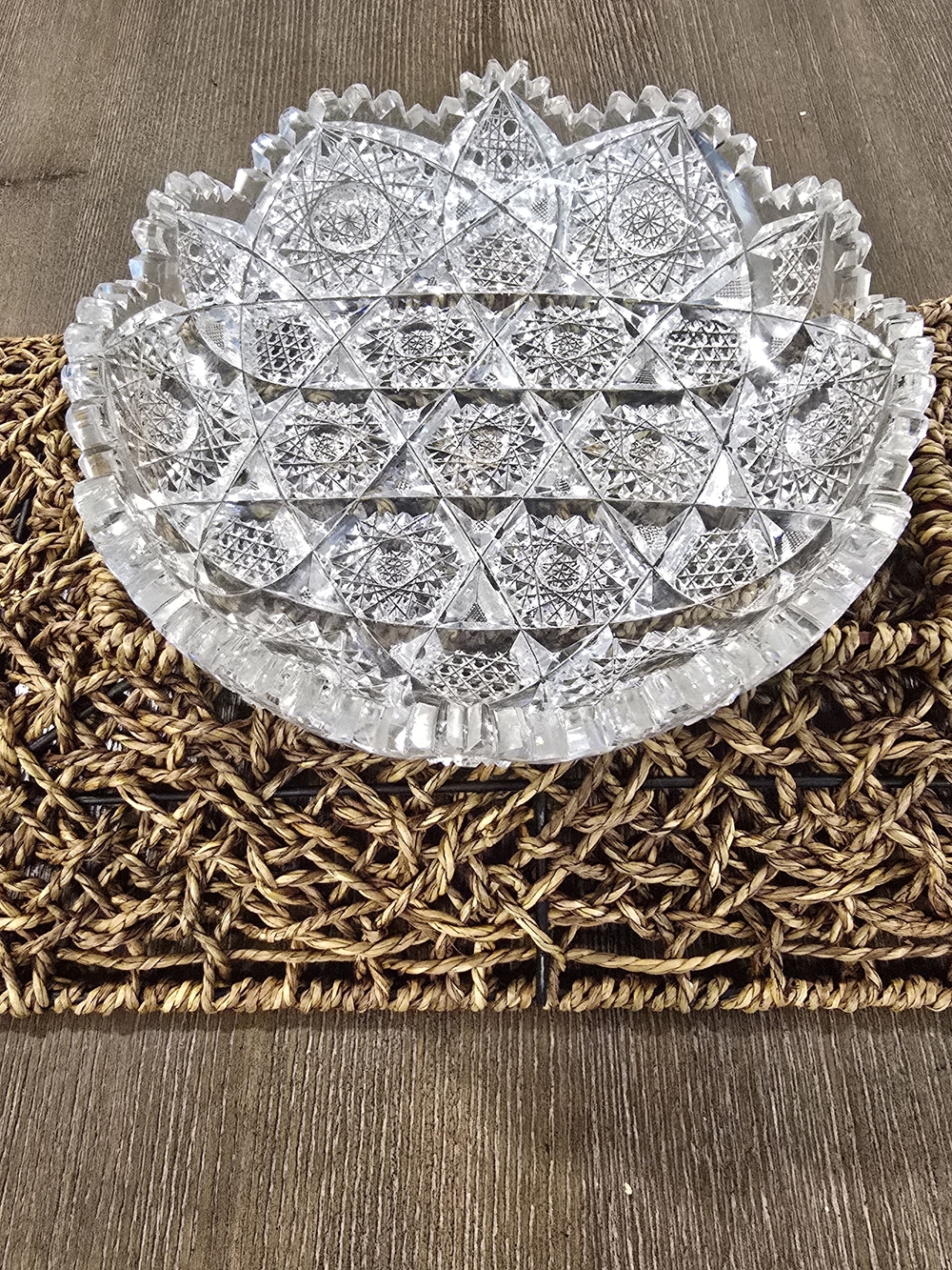 Clear Cut Glass Decorative Serving Bowl - White/Clear